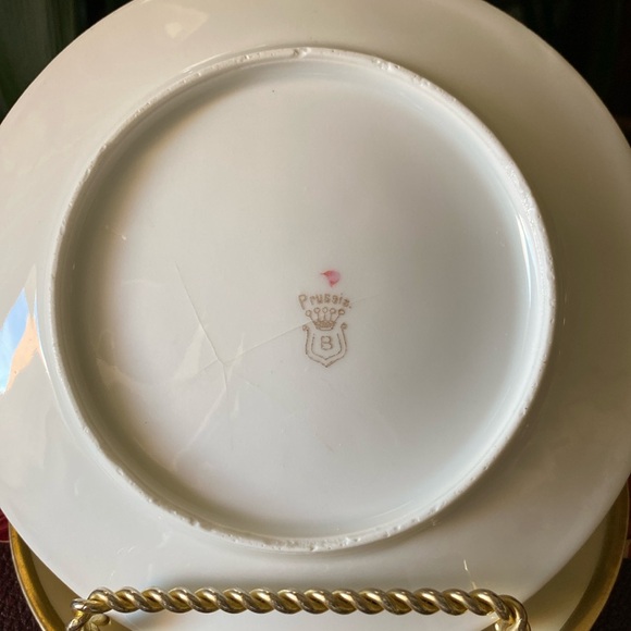 Antique Pair of Prussia Beyer & Bock Hand Painted Holly + Gold Christmas Plates - Picture 9 of 10